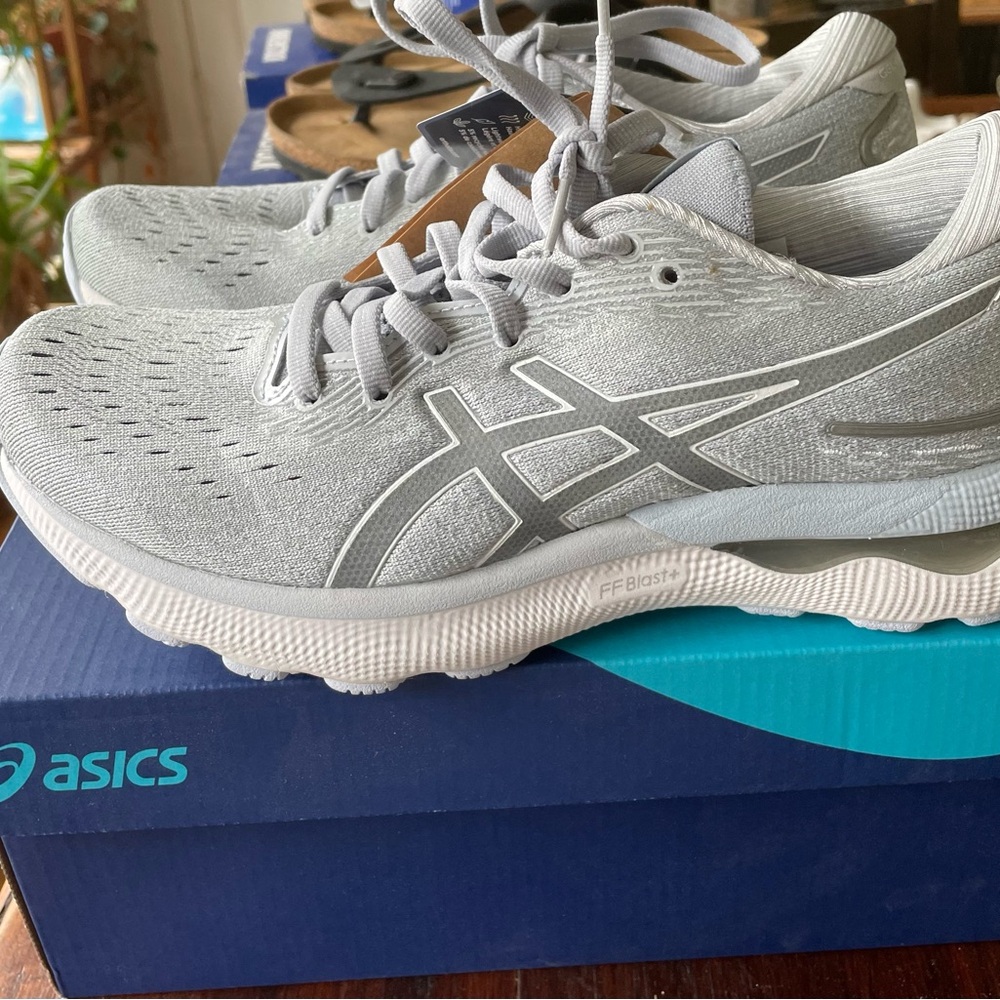 ASICS Gel Quantum 360. Women's Silver Athletic Shoes